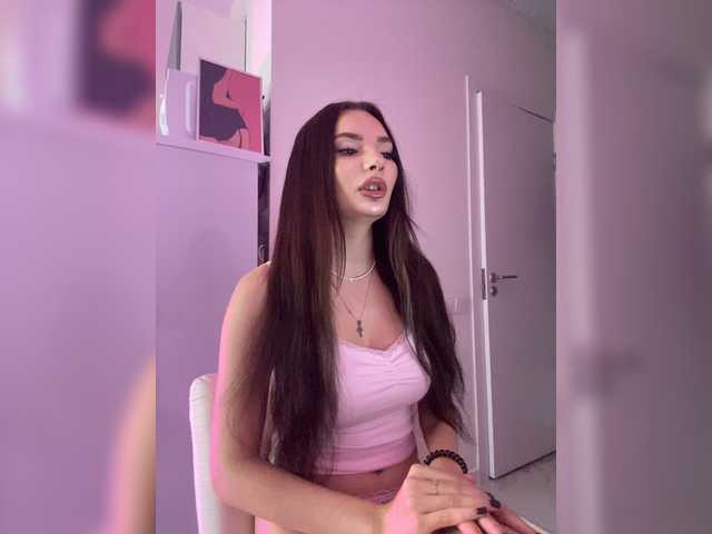 Sofa-crysta live cam on BongaCams