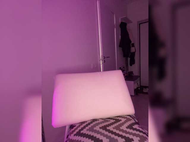 Sofa-crysta live cam on BongaCams