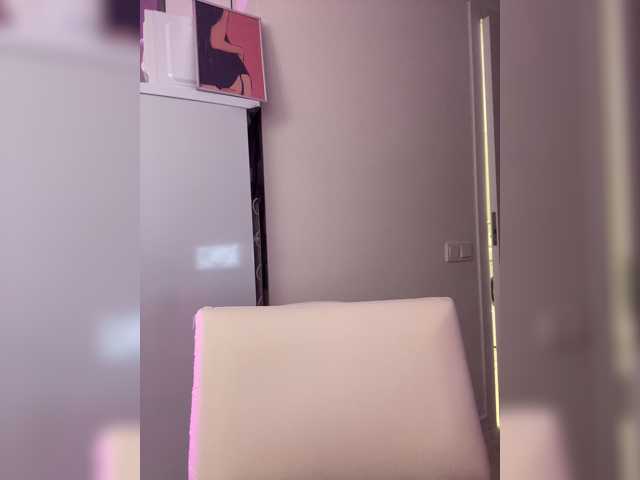 Sofa-crysta live cam on BongaCams