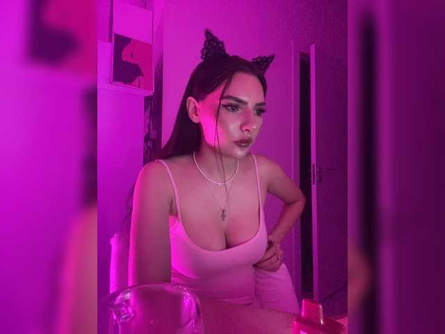 Sofa-crysta live cam on BongaCams
