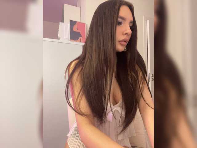 Sofa-crysta live cam on BongaCams