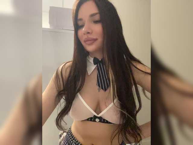 Sofa-crysta live cam on BongaCams