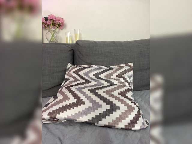 Sofa-crysta live webcam show