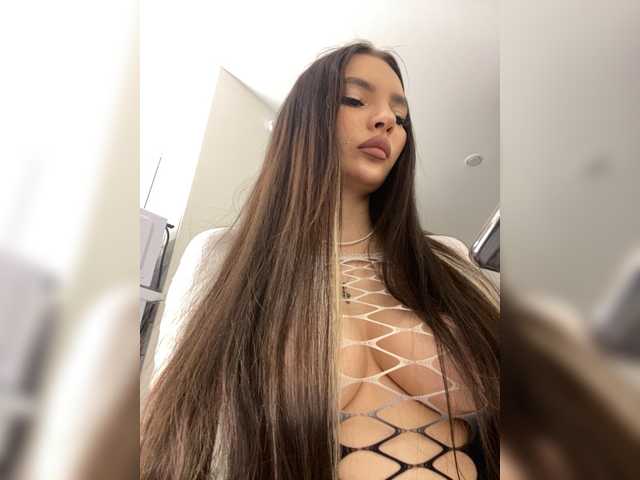Sofa-crysta live cam on BongaCams