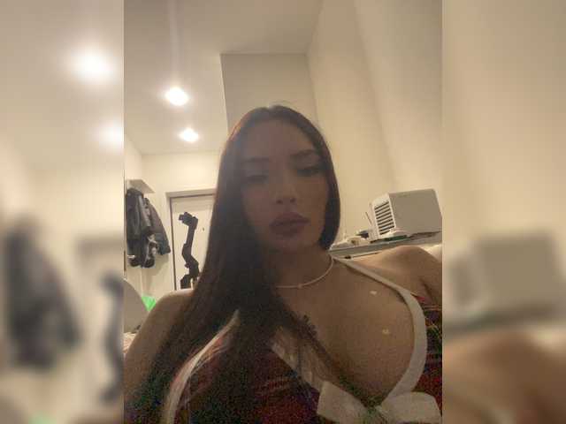 Sofa-crysta live cam on BongaCams