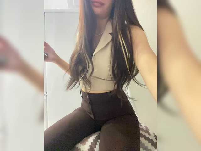 Sofa-crysta live cam on BongaCams