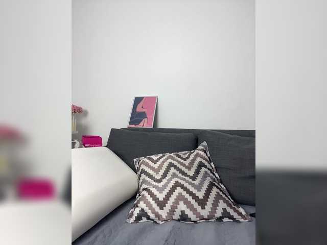 Sofa-crysta live cam on BongaCams