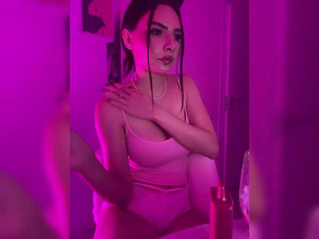 Sofa-crysta live cam on BongaCams