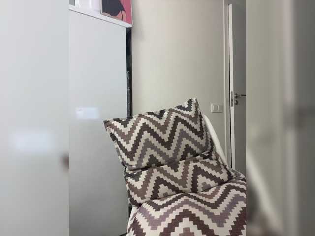Sofa-crysta live cam on BongaCams