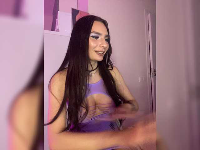Sofa-crysta live cam on BongaCams