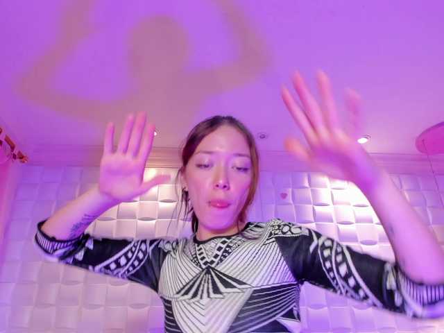 HarperWest live webcam show