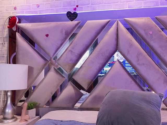 HarperWest live cam on BongaCams