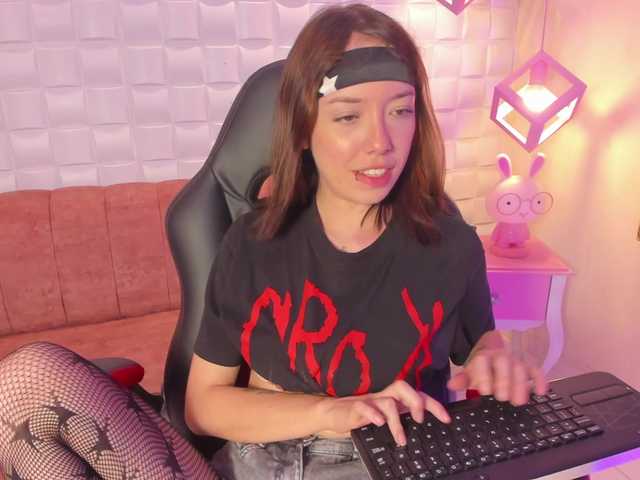 HarperWest live webcam show