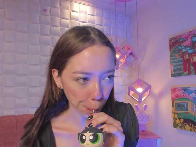 HarperWest live cam on BongaCams