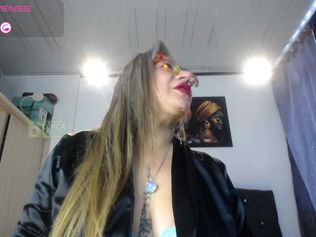 Shantal-69