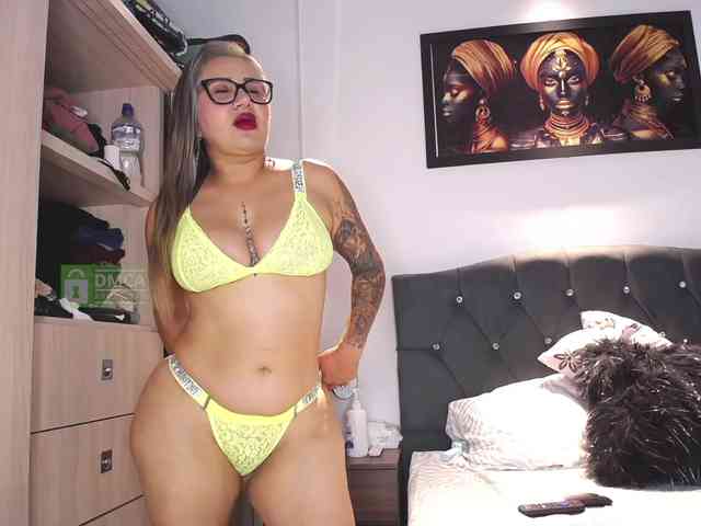 Shantal-69 webcam