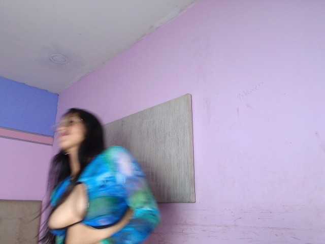 Shariito live cam on BongaCams