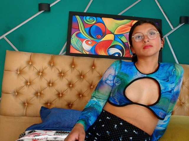 Shariito live cam on BongaCams
