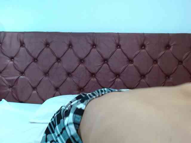 SeleneMarrow webcam