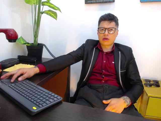 AquilesTaylor Sex Cam Show