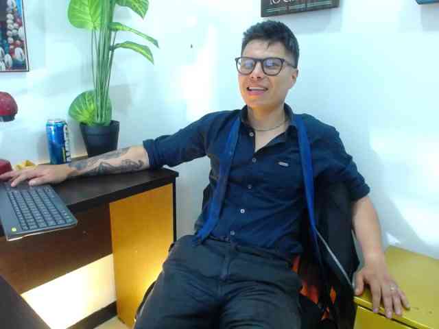 AquilesTaylor Sex Cam Show