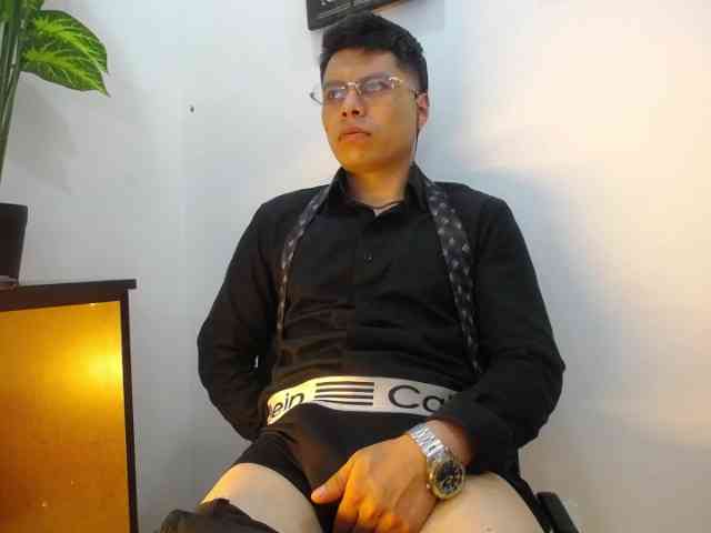 AquilesTaylor Sex Cam Show