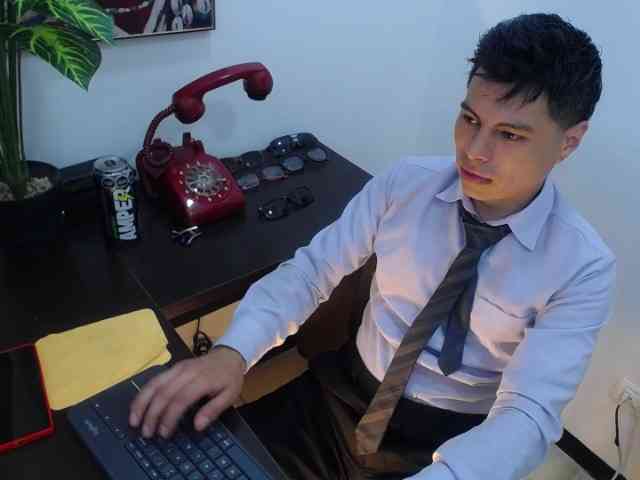 AquilesTaylor Sex Cam Show