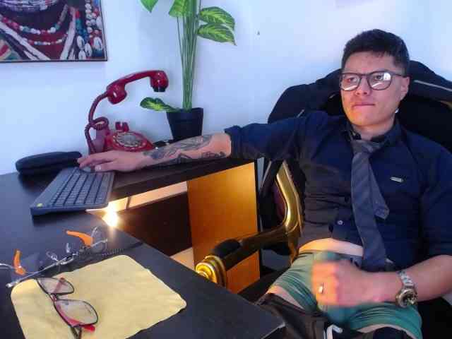 AquilesTaylor Sex Cam Show