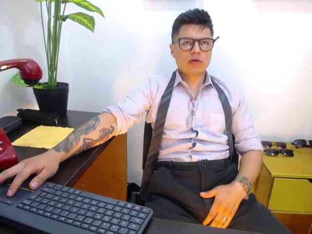 AquilesTaylor Sex Cam Show