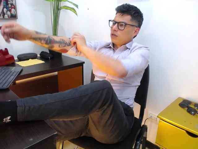 AquilesTaylor Sex Cam Show