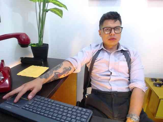 AquilesTaylor Sex Cam Show