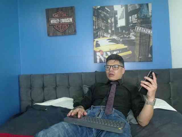 AquilesTaylor Live Webcam on BongaCams