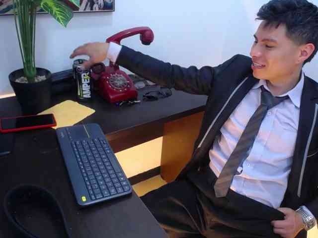 AquilesTaylor Sex Cam Show