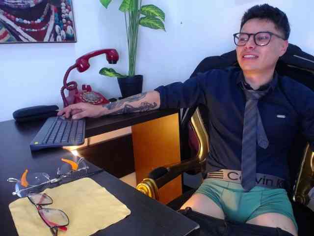 AquilesTaylor Sex Cam Show