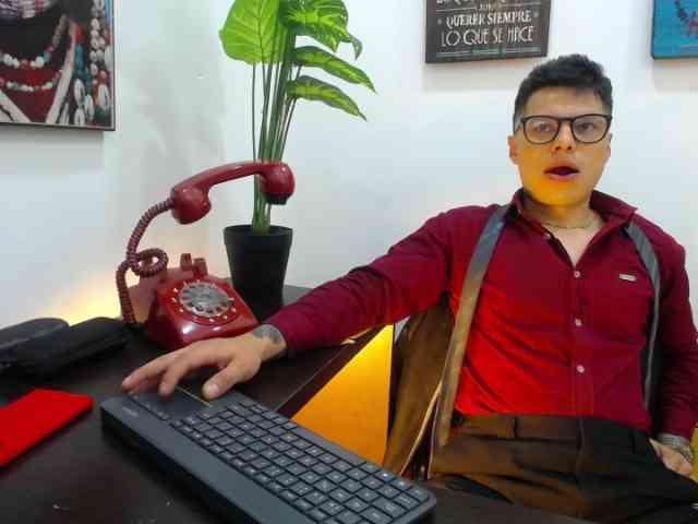 AquilesTaylor Sex Cam Show