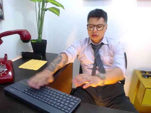 AquilesTaylor Sex Cam Show