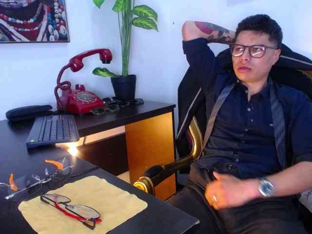AquilesTaylor Sex Cam Show