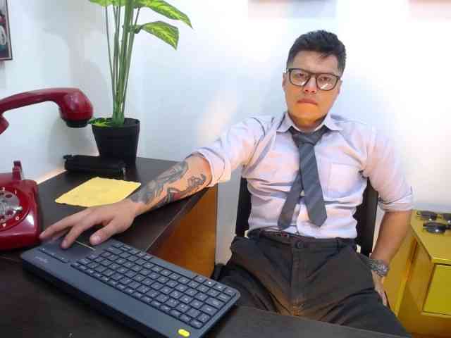 AquilesTaylor Sex Cam Show