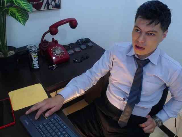 AquilesTaylor Sex Cam Show