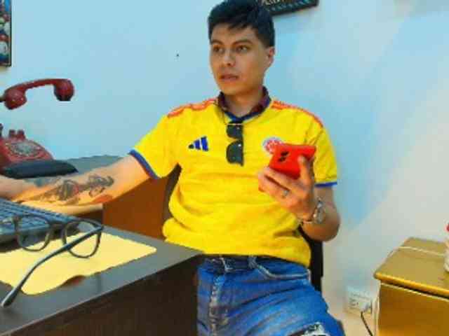 AquilesTaylor Sex Cam Show