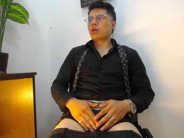 AquilesTaylor Sex Cam Show