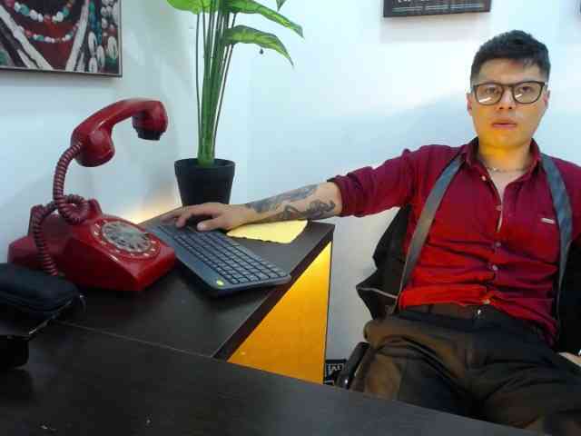 AquilesTaylor Sex Cam Show