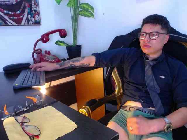 AquilesTaylor Sex Cam Show