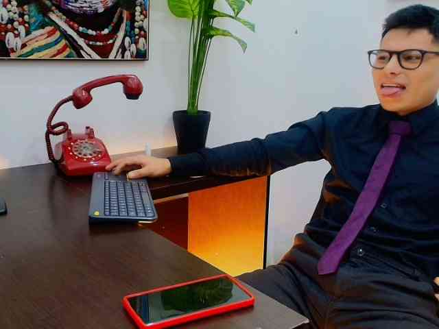 AquilesTaylor Sex Cam Show