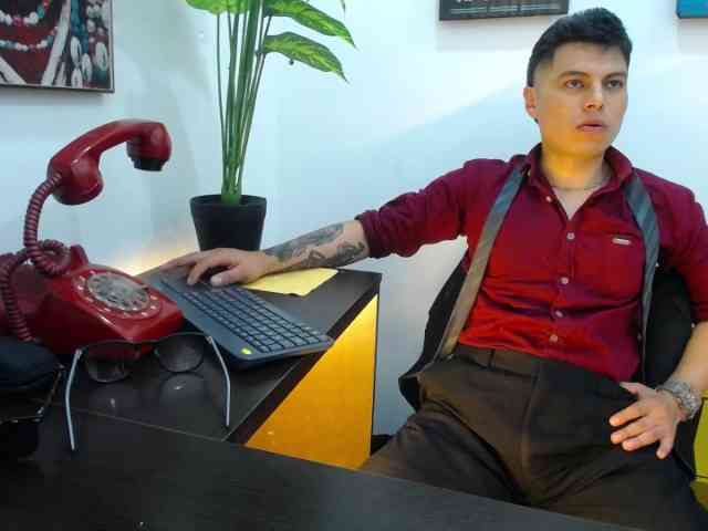 AquilesTaylor Sex Cam Show