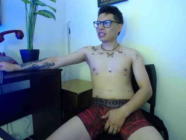 AquilesTaylor AquilesTaylor