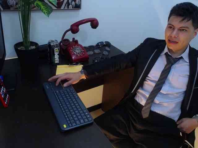 AquilesTaylor Sex Cam Show