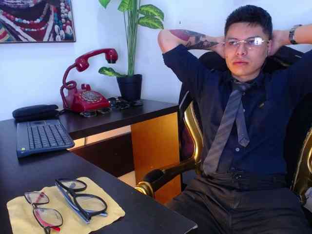 AquilesTaylor Sex Cam Show