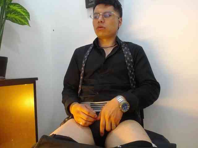 AquilesTaylor Sex Cam Show