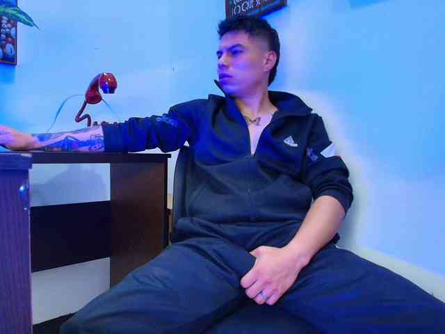 AquilesTaylor Live Webcam on BongaCams